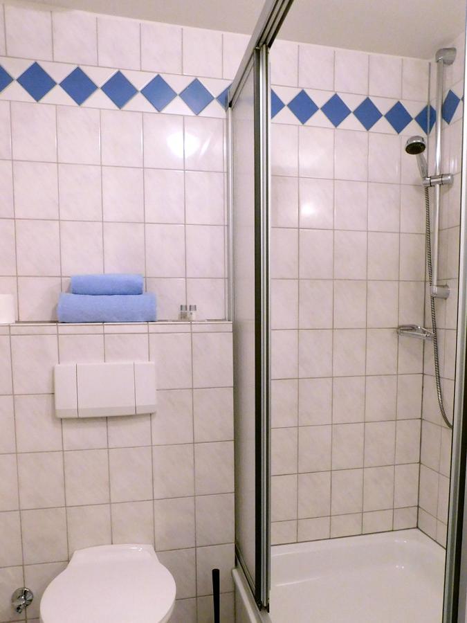 Das Weiss Blaue Haus Hotell Düsseldorf Rum bild